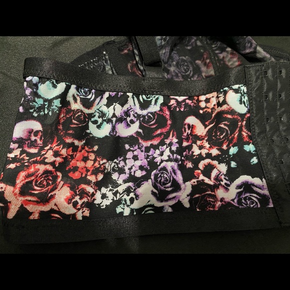 NWOT Torrid 💀 Skulls & Roses 🌹Ombré Bra - Picture 3 of 5